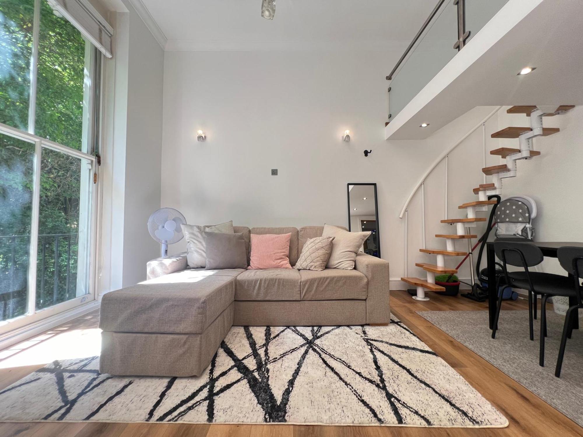 3.5 High Ceilings - Centrally Located Londen Buitenkant foto