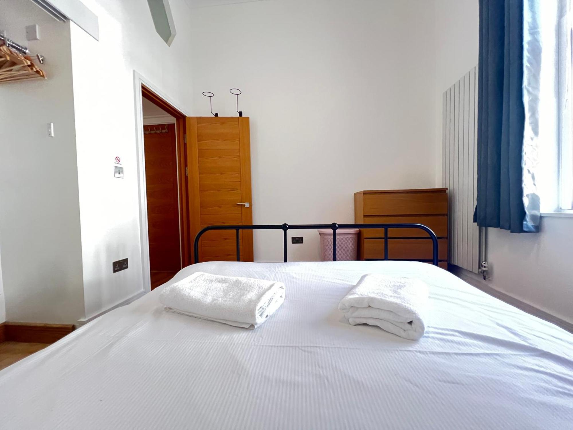 3.5 High Ceilings - Centrally Located Londen Buitenkant foto