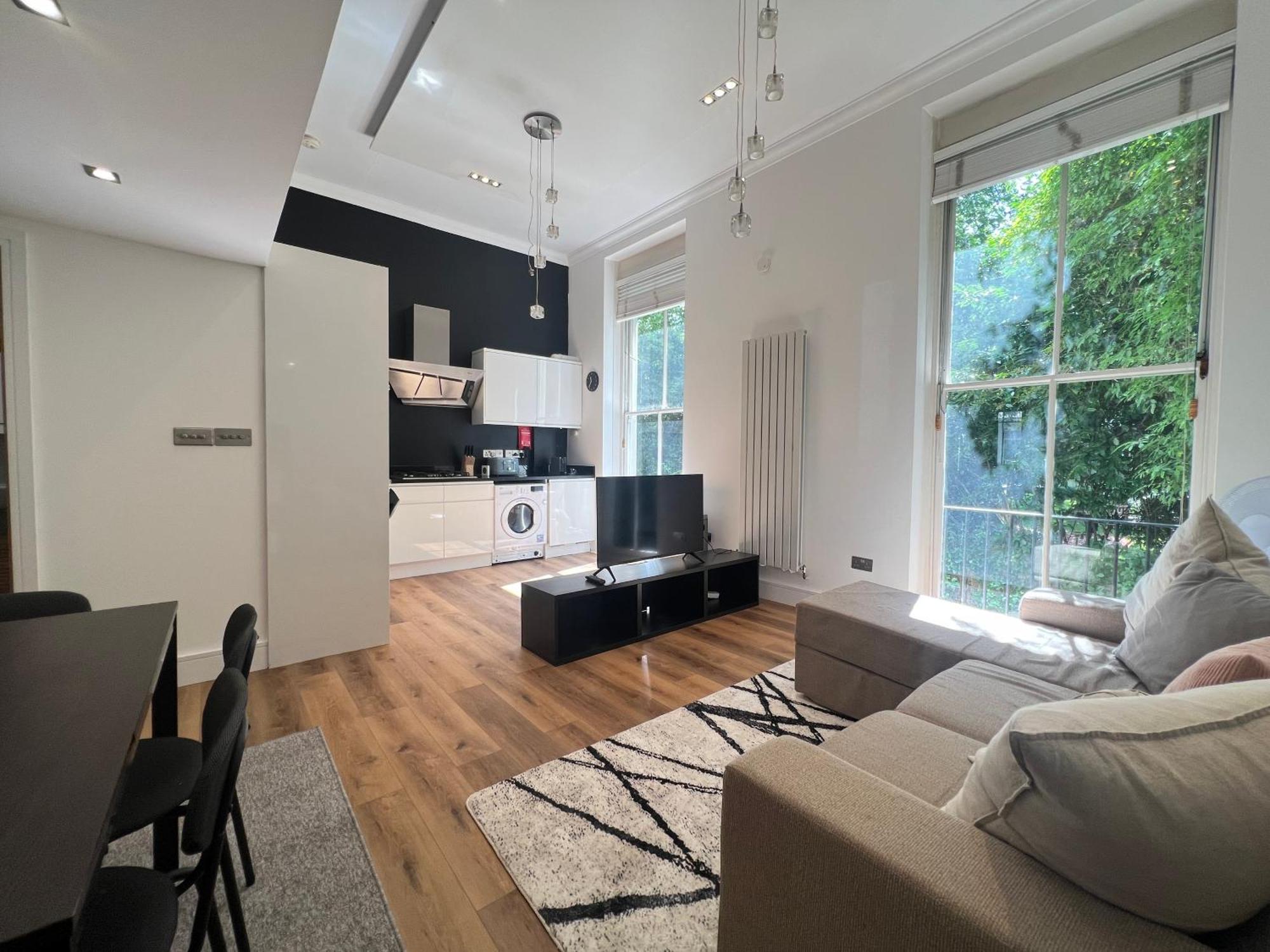 3.5 High Ceilings - Centrally Located Londen Buitenkant foto